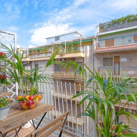 Modern Apartment To Relax In The City Center Μπάρι Εξωτερικό φωτογραφία