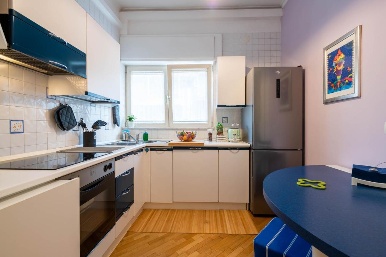 Modern Apartment To Relax In The City Center Μπάρι Εξωτερικό φωτογραφία